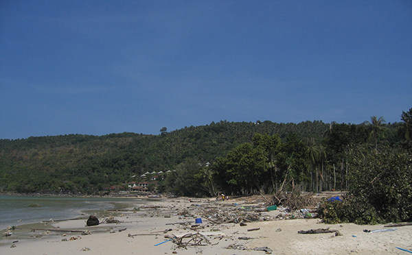 Tsunami Thailand Phi Phi Island 2004